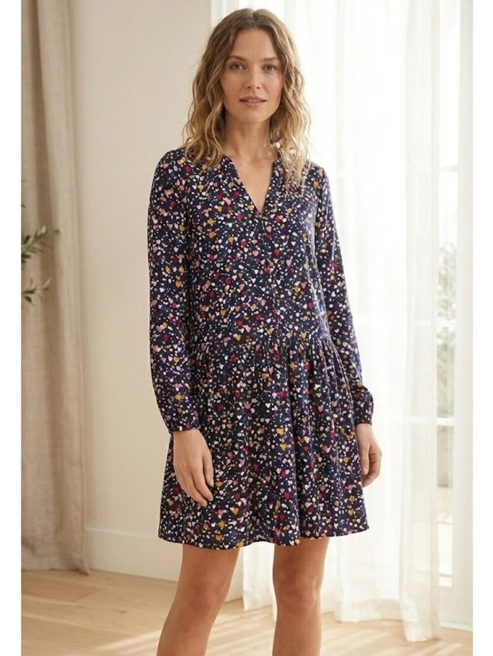 Loft Heart V-Neck Long Sleeve Mini Dress